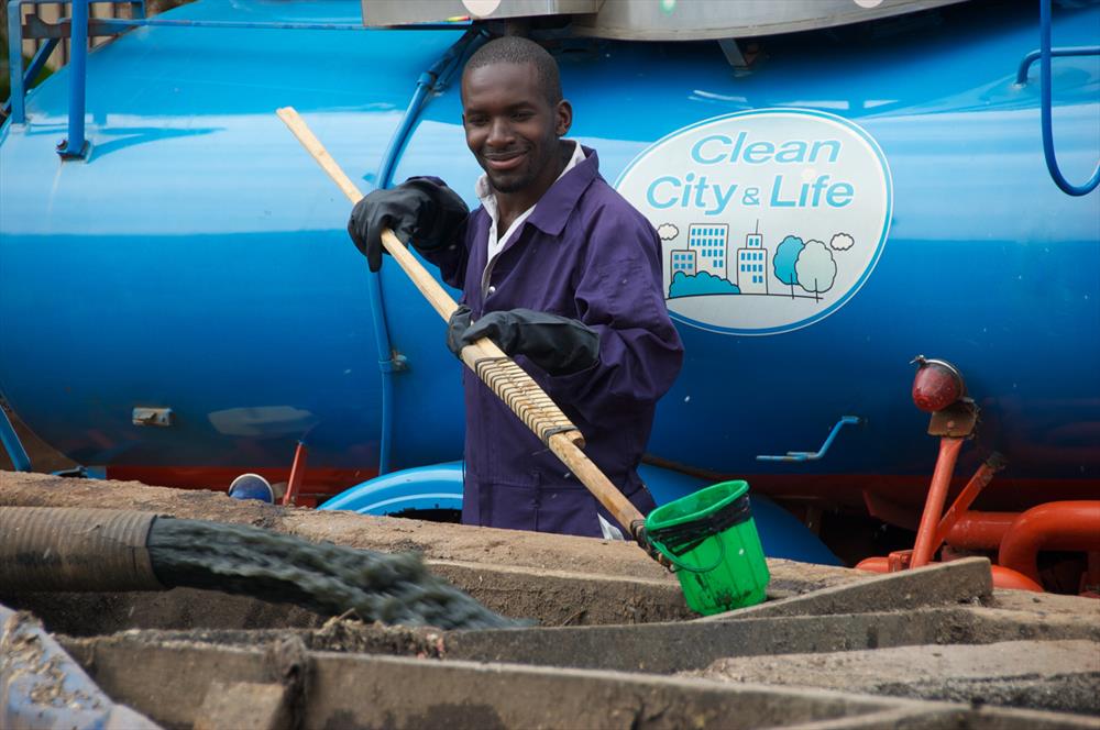 Sanitation guidelines and sanitation workers improving health, safety and dignity Showcase